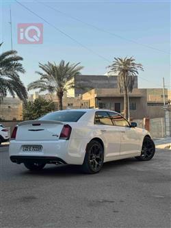کرایسلەر 300
